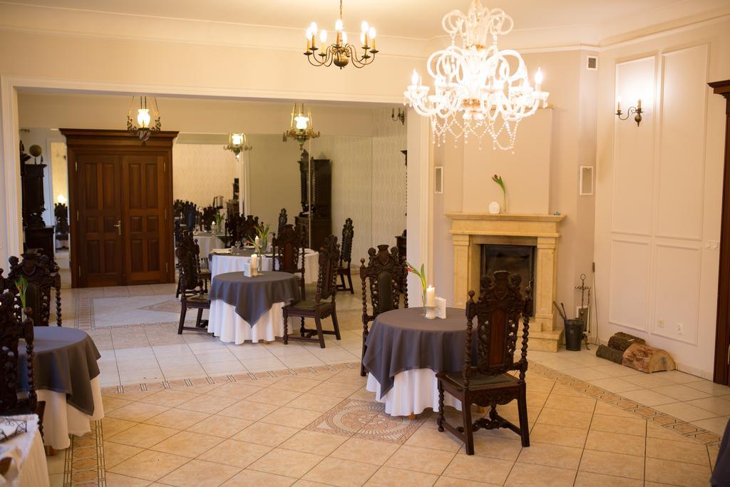 לינה וארוחת בוקר Ujście Palac Jablonowo מראה חיצוני תמונה